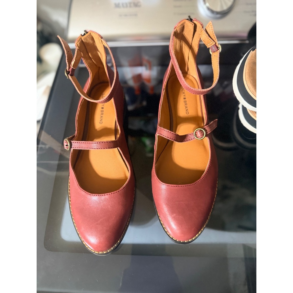 Lucky Brand Mary Jane Flats Women 9M Brick Red Good Leather Ankle Strap Zipper